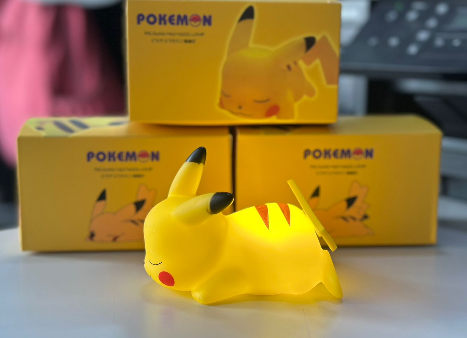 Vista 2 de Lampara Led de Pokemon Pikachu
